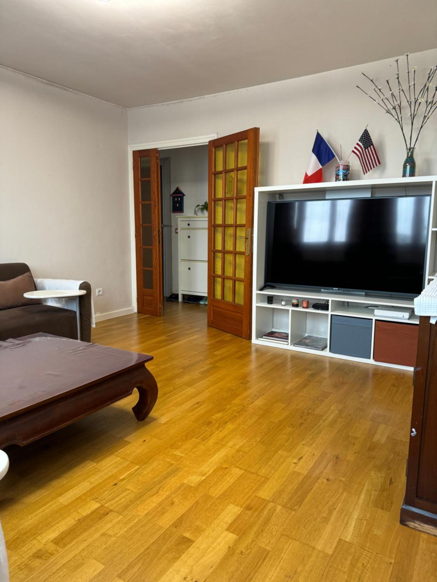Les Clayes-Sous-Bois Appartement Periurbain De Paris Et Versailles מראה חיצוני תמונה
