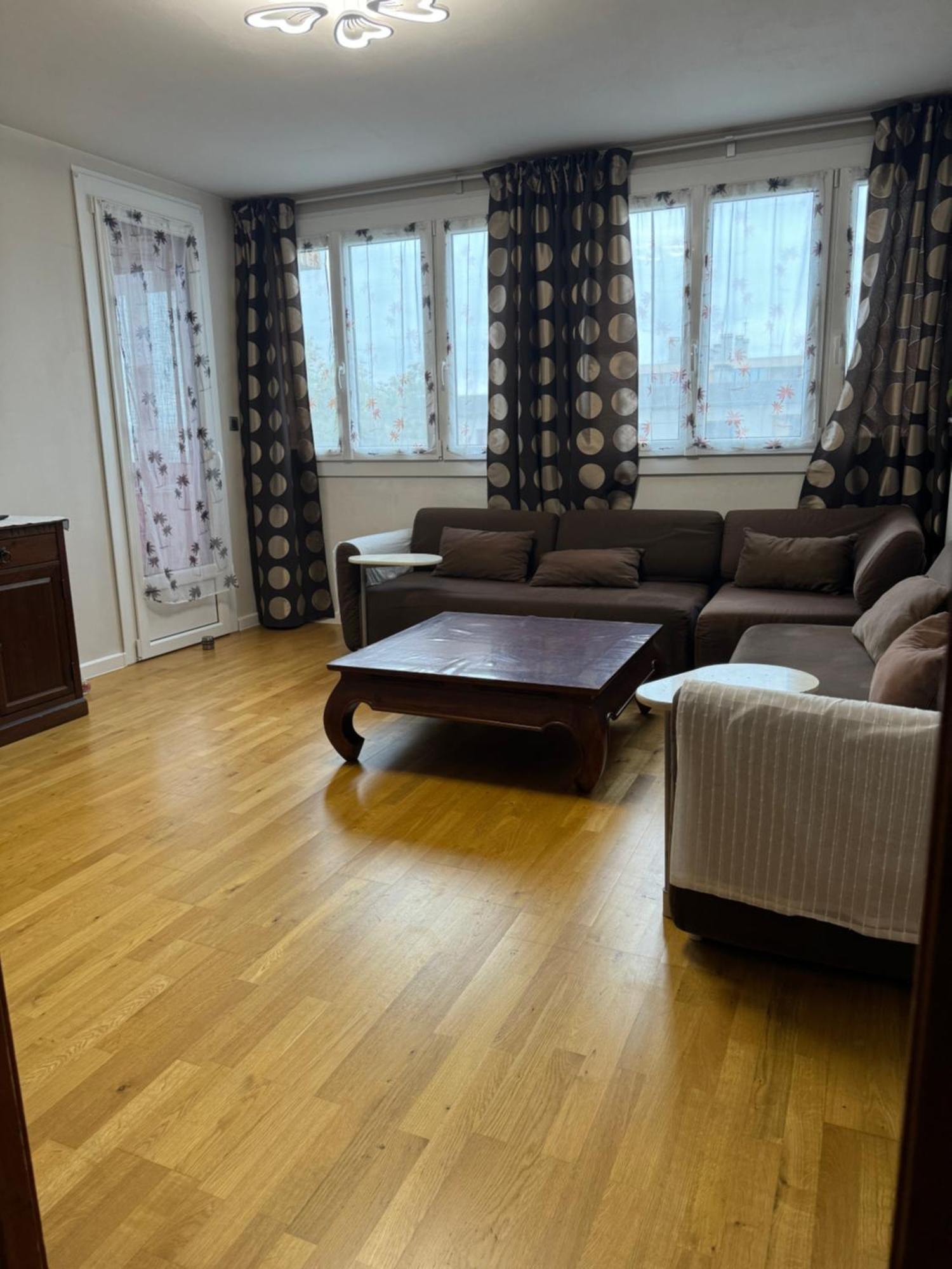 Les Clayes-Sous-Bois Appartement Periurbain De Paris Et Versailles מראה חיצוני תמונה
